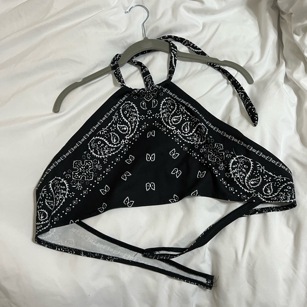 Paisley bandanna tie crop top
